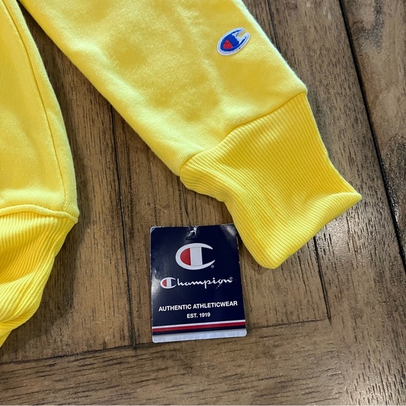 NWT Womens Medium Limited Edition Champion Yellow Pac-man XSweatshirt 80s Retro - Picture 4 of 11